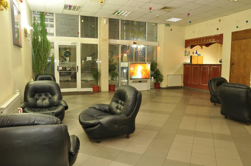 Hotel Ogosta Монтана Екстериор снимка
